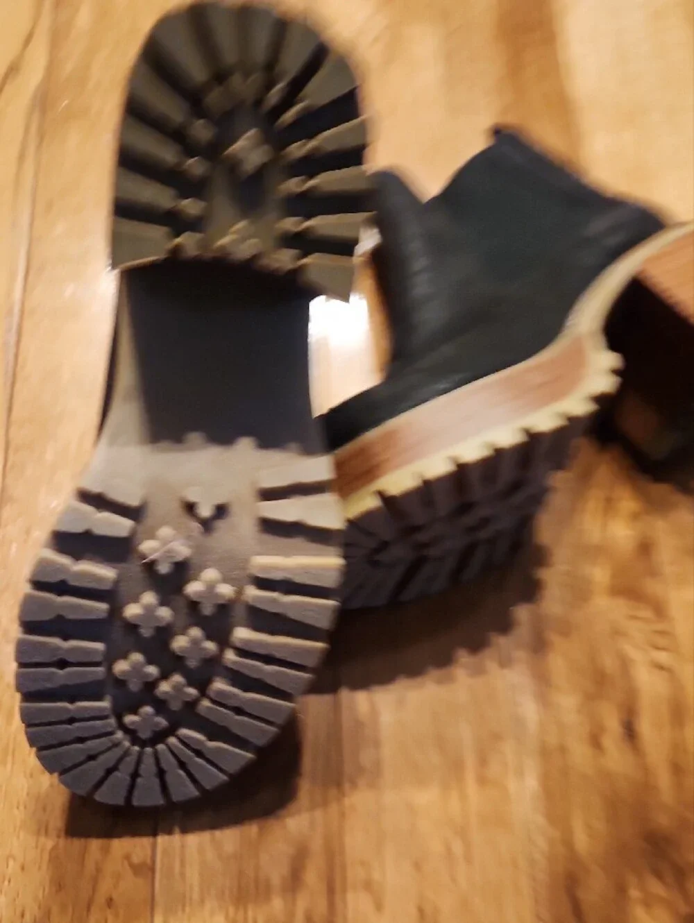 MIA Black Chelsea Lug-Sole Ankle Boots Size 8